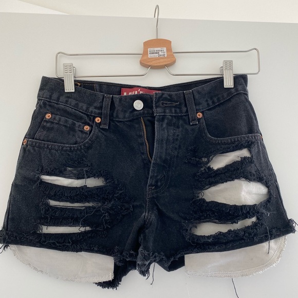Levi’s 550 Shorts - Picture 1 of 3